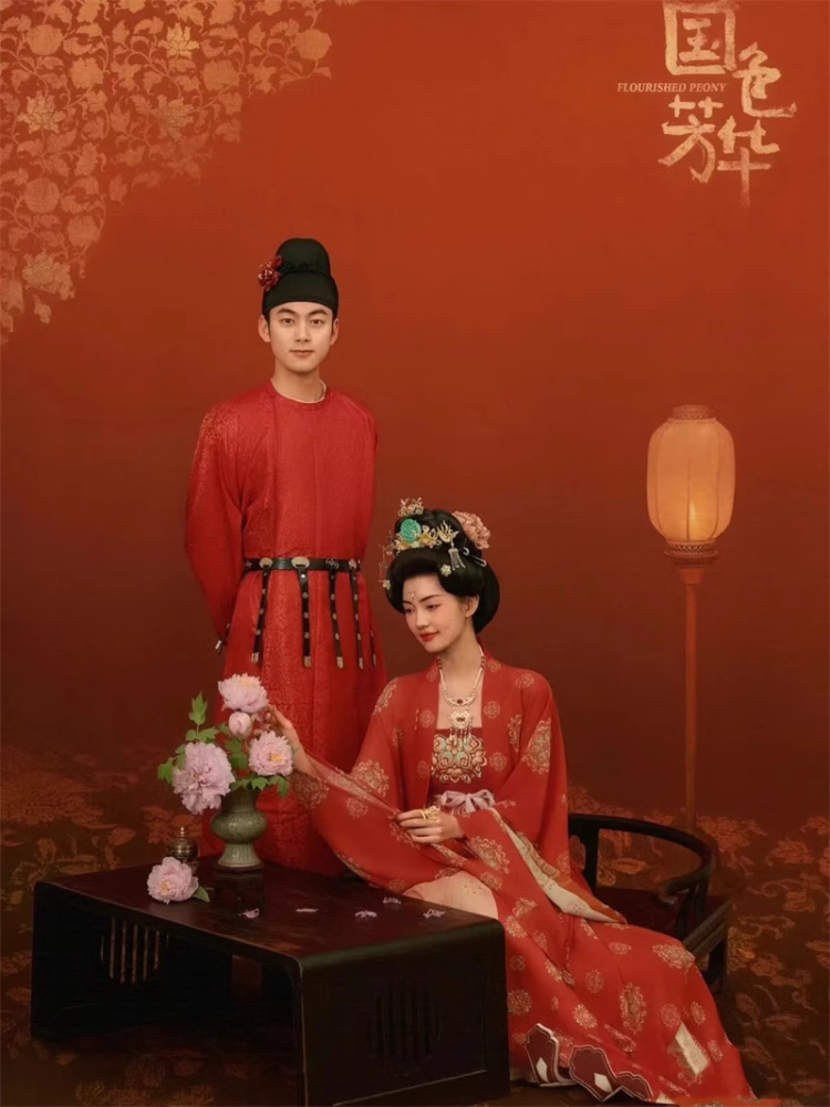Ancient Chinese Bride Groom Wedding Hanfu for Hot Drama Flourished Peony Guo Se Fang hua Male Female Wedding Dress Delicate Costume w Hair Accessories Hat