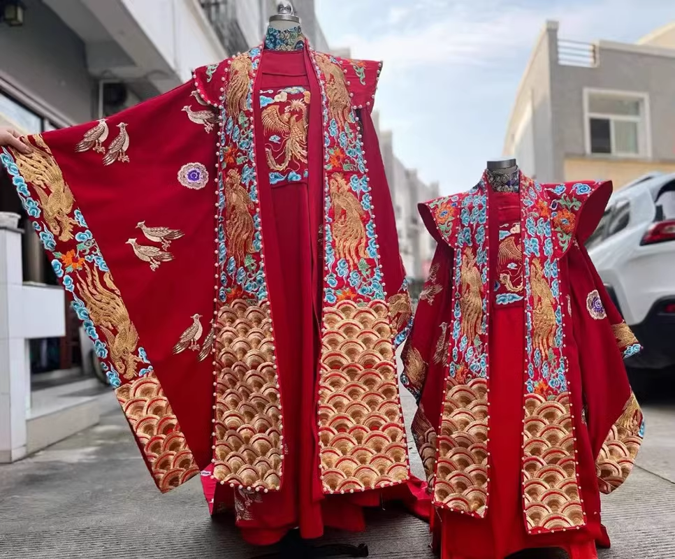 Big Historical Drama Ming Dynasty Actress Sun Ruowei Empress Costume Exquisite Embroidered Queen Hanfu with Long Tail Multi-designs Hand Beading