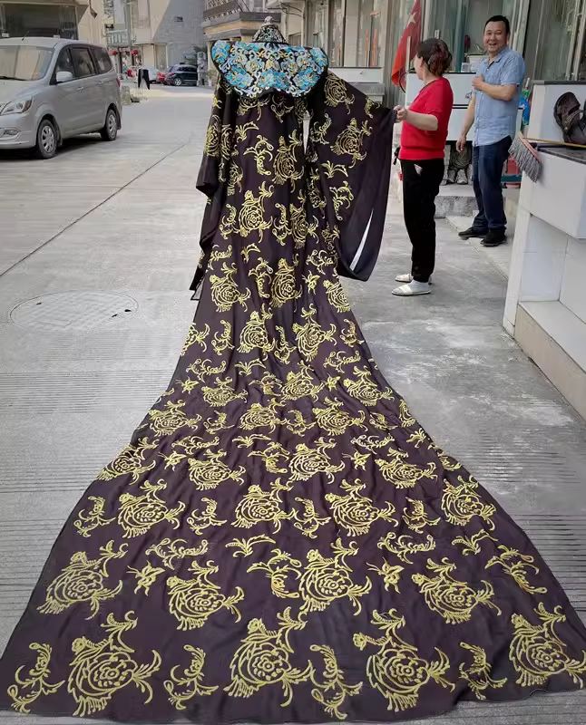 Big Historical Drama Ming Dynasty Actress Sun Ruowei Empress Costume Exquisite Embroidered Queen Hanfu with Long Tail Multi-designs Hand Beading
