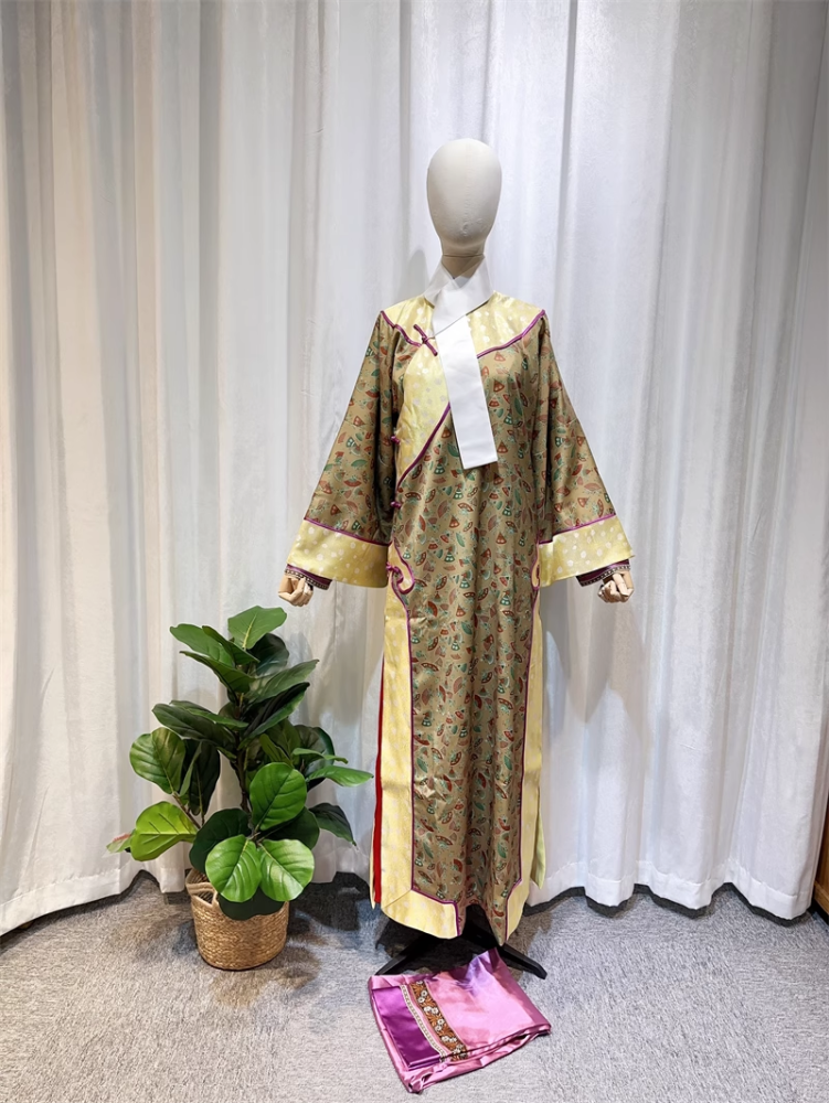 Customized High Quality Original Design Women Costume for Qing Dynasty Princess Female Hanfu Drama Legend of Zhen Huan Delicate Embroidered A Grade Material Dress Performance Wear Photography Collection