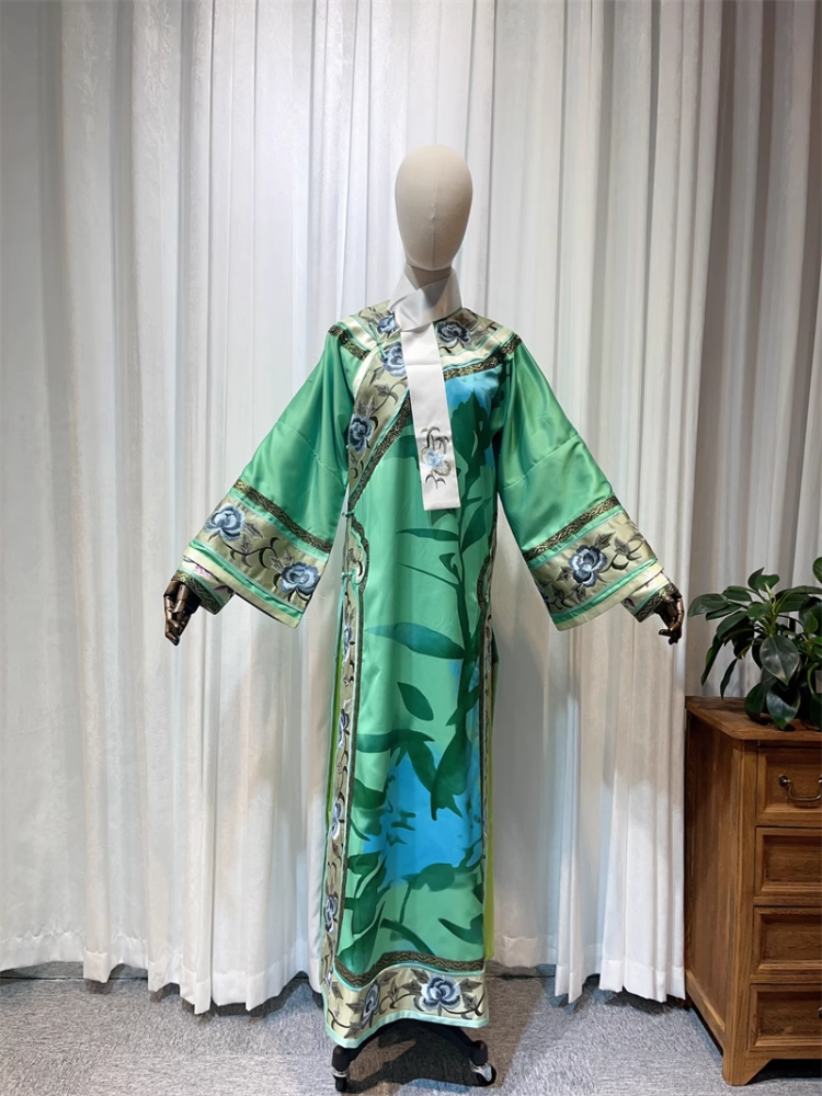 Customized High Quality Original Design Women Costume for Qing Dynasty Princess Female Hanfu Drama Legend of Zhen Huan Delicate Embroidered A Grade Material Dress Performance Wear Photography Collection