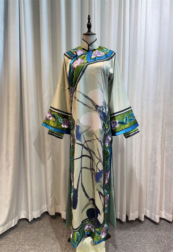 Customized High Quality Original Design Women Costume for Qing Dynasty Princess Female Hanfu Drama Legend of Zhen Huan Delicate Embroidered A Grade Material Dress Performance Wear Photography Collection
