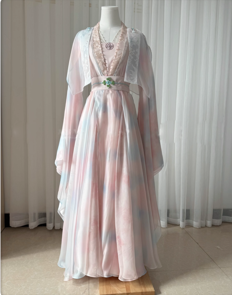 Actress Ling Miaomiao Cute Girl's Hanfu Lolita Cosplay Costume for New Drama Yong Ye Xing He Love Game in Eastern Fantasy Embroidery Performance Costume Female Dress