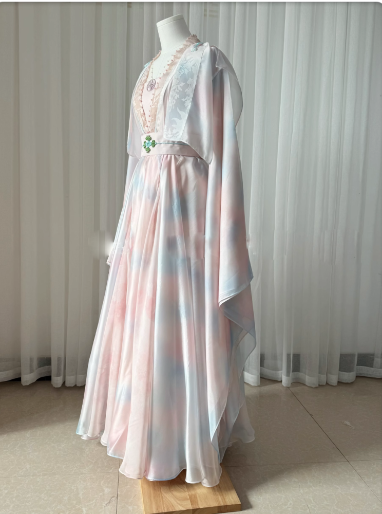 Actress Ling Miaomiao Cute Girl's Hanfu Lolita Cosplay Costume for New Drama Yong Ye Xing He Love Game in Eastern Fantasy Embroidery Performance Costume Female Dress