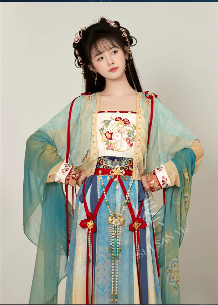Actress Ling Miaomiao Cute Girl's Hanfu Lolita Cosplay Costume for New Drama Yong Ye Xing He Love Game in Eastern Fantasy Embroidery Performance Costume Female Dress