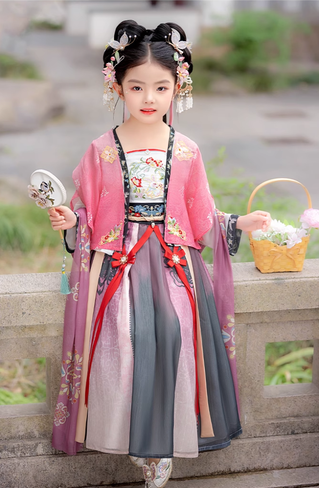 Actress Ling Miaomiao Cute Girl's Hanfu Lolita Cosplay Costume for New Drama Yong Ye Xing He Love Game in Eastern Fantasy Embroidery Performance Costume Female Dress