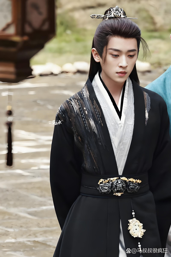 Jin Yue Ru Ge Legend of The Female General Drama Costume Ancient Chinese General's Armour Actor Cheng Lei Actress Zhou Ye Couple Lovers' Photography Cosplay Hanfu Delicate Embroidery High Quality Original Drama Design Chinese Hanfu Clothing