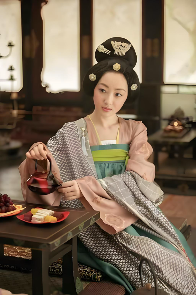Li Ge Xing Court Lady Tang Dynasty High Original Common People Wear Daily Hanfu High Wasit Ru Qun Female Daily Wear Actor Xu Kai Actress Li YiTong Performance Hanfu Dress