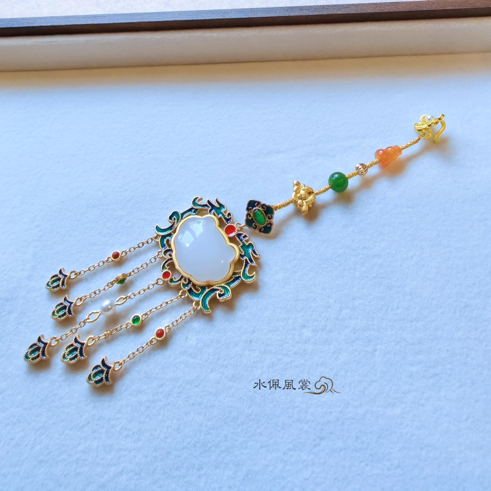 High Quality Precious Natural Stone Handmade Vintage Jewelry Brooch Collar Buckle Hanging Accessory Hanfu Cheongsam Accessory Chinese National Style Agate Crystal Pearl Jade Piece Beading Bracelet Mobile Chain Car Hanging Charm Brooch Ya Jin Shi Ba Zi