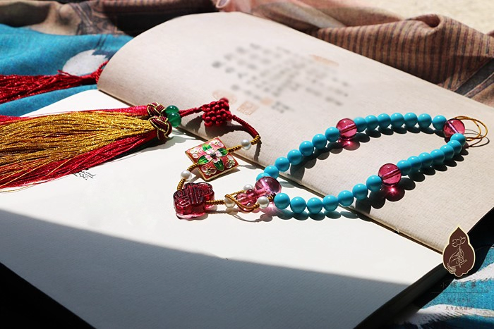 Late Qing Dynasty Drama Yan Xi Palace RuYi's Palace Love Rich People Princess Prince Clothes Hanging Dangles Ya Jin Collar Buckle Vintage Fully Handmade Accessories Jewelry Precious Natural Stones Pearl Beads Agate Delicate Cheongsam Accessories Daily