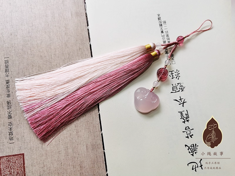 High Quality Precious Stone Natural Stone Handmade Jewelry Collar Buckle Car Pendant Mobile Charms Mobile Chain Key Chain Brooch Hanfu Cheongsam Accessory Daily Wear Bag Pendant Chinese Style Vintage Pendants Late Qing Dynasty Modern