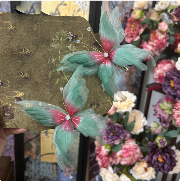 100% Duplicate Ancient Chinese Tang Dynasty Wall Paint Hair Accessories for Tang Empress Princess Gold Plated Hair Jewelry with Genuine Silk Iron Flowers Hanfu Clothing Accessories Hair Piece Hair Tiaras Sticks Earrings Necklace