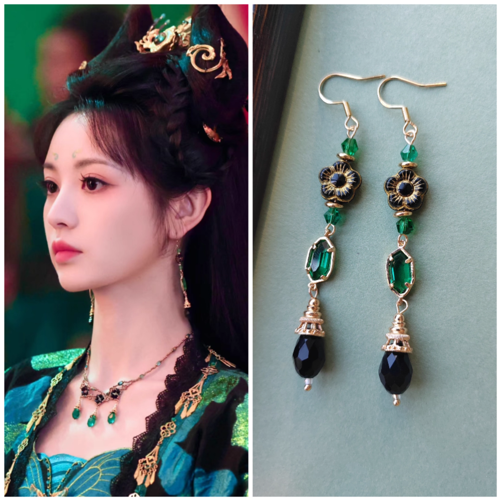 Moonlit Reunion Zi Ye Gui Drama Actress Cat Officer Snake Officer Hanfu Accessory Hair Tiara Hair Stick Combs Head Piece Necklace Earrings Tian QiWei