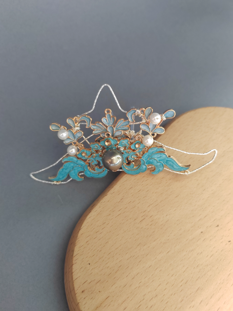 Moonlit Reunion Zi Ye Gui Drama Actress Cat Officer Snake Officer Hanfu Accessory Hair Tiara Hair Stick Combs Head Piece Necklace Earrings Tian QiWei