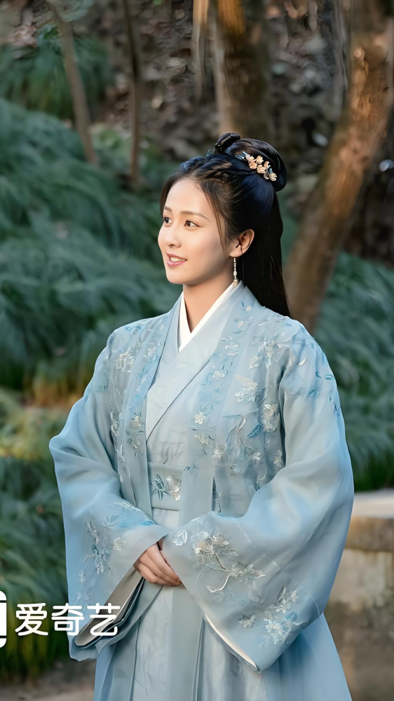 Zhou Sheng Ru Gu One And Only Ancient Chinese Princess General Costume Hanfu Bai Lu Ren JiaLun Shi Yi Delicate Embroidery Hanfu