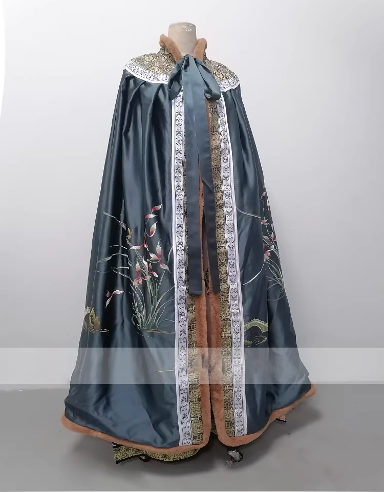 Qing Dynasty Empress Princess Winter Thick Fur Cloak with Delicate Embroidery Mum-Daughter Photography Costume Hanfu Size can be Customized for Ancient Chinese Qing Dynasty Palace Photo