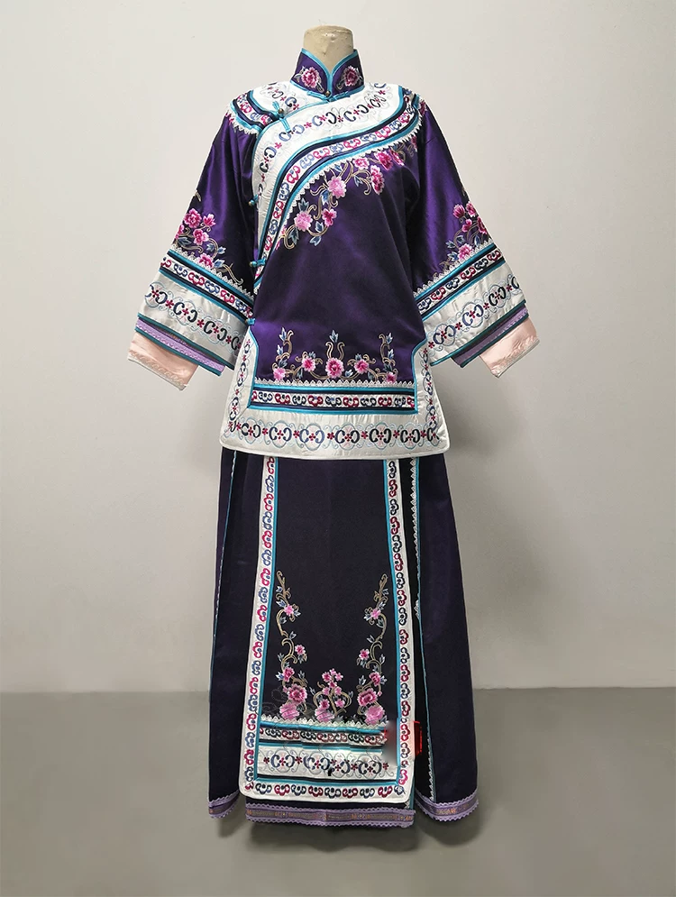 Late Qing Dynasty Hot Drama Nothing Gold Can Stay by Actress Sun Li Actor Chen Xiao Great Business Woman Zhou Ying's Business Running Story Late Qing Folk Citizens Daily Wear Delicate Embroidery Miss Mrs Dress Performance Outfit