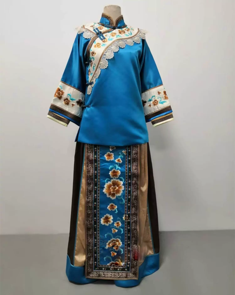 Late Qing Dynasty Hot Drama Nothing Gold Can Stay by Actress Sun Li Actor Chen Xiao Great Business Woman Zhou Ying's Business Running Story Late Qing Folk Citizens Daily Wear Delicate Embroidery Miss Mrs Dress Performance Outfit