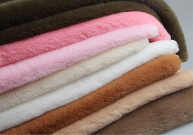 100% Polyester Plain Color Faux Rabbit Fur Fabric Super Soft  For Garment and Beddings