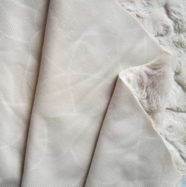 Embossed Faux Rabbit Fur Fabric Love Rose Pattern 300gsm Super Soft  For Cloth and Beddings