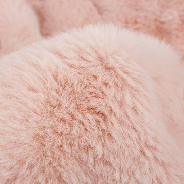 Luxury Plush Embossed Faux Rabbit Fur Fabric 700gsm Super Soft  For Fashion Accessories and Blanket