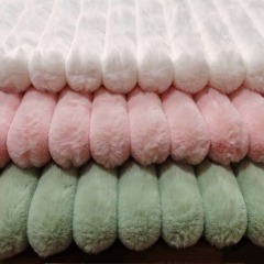 Luxury Plush Embossed Faux Rabbit Fur Fabric 600gsm Super Soft  For Home Decoration and Blanket