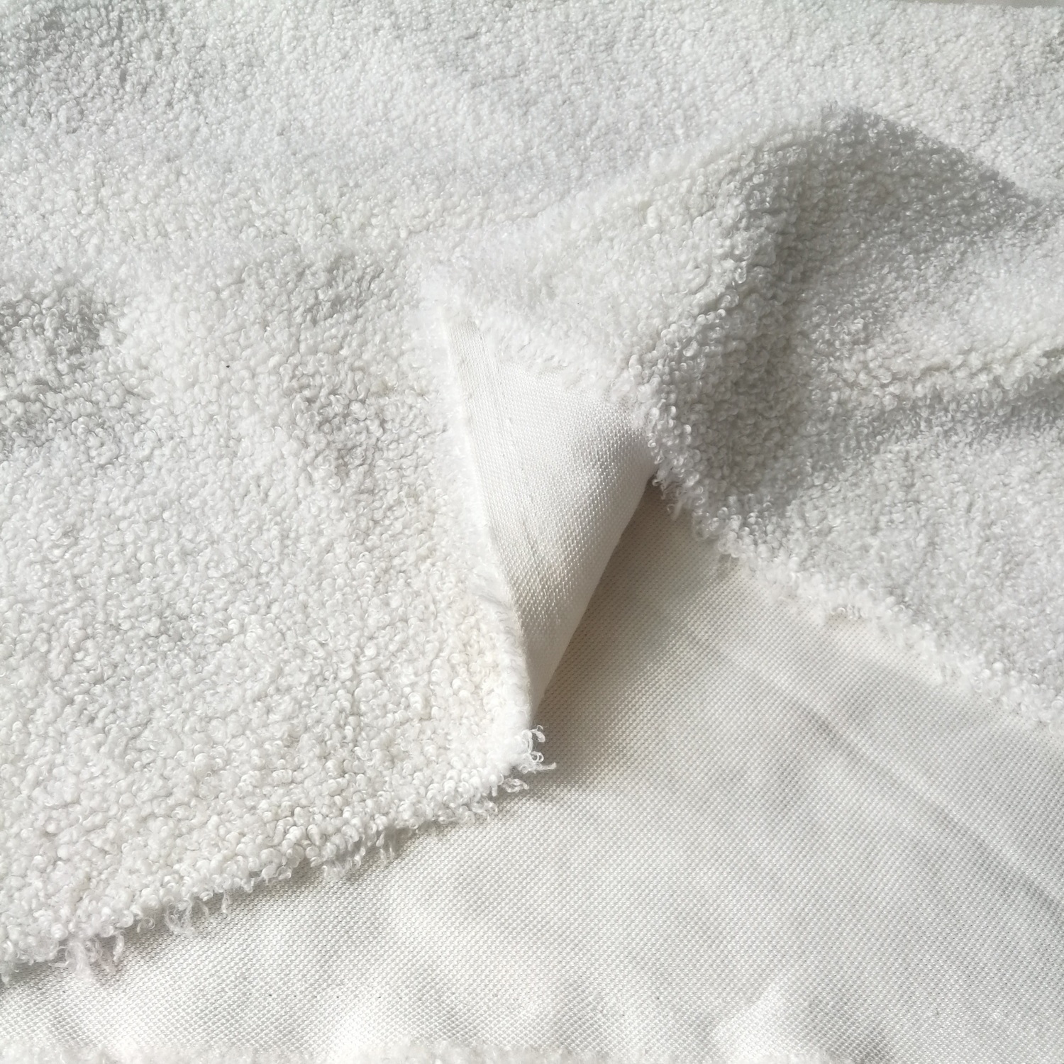 100% polyester 450gsm teddy fur sherpa fabric plain color for cloth and fashion accessories