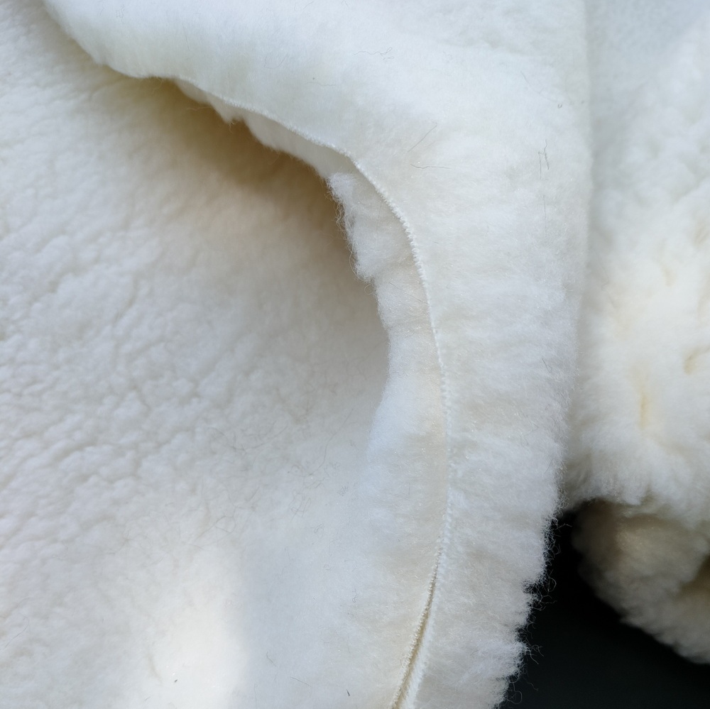 100% Recycled Faux Fur Sherpa Fabric 1000gsm for Underlay Blanket, Home Articles and Rugs