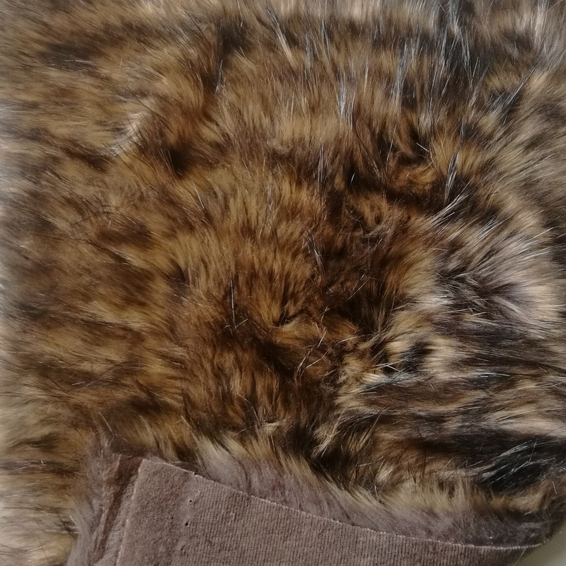 Luxury 12cm Faux Polar Fox Imitation Fur Fabric Long Pile Faux Fox Fur Fabric Long Haired Fox Fur