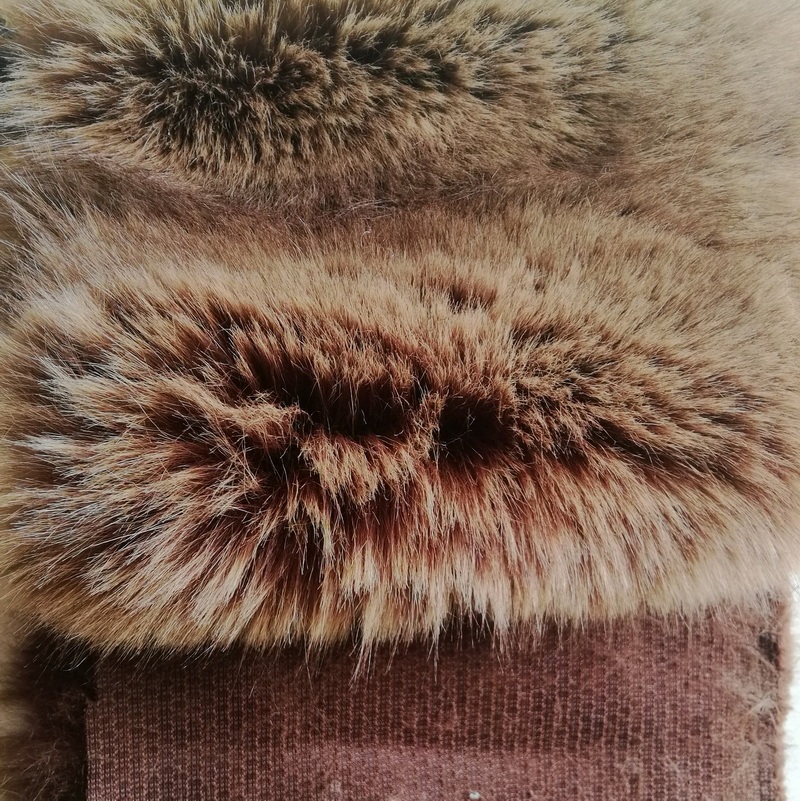 Luxury 12cm Faux Polar Fox Imitation Fur Fabric Long Pile Faux Fox Fur Fabric Long Haired Fox Fur