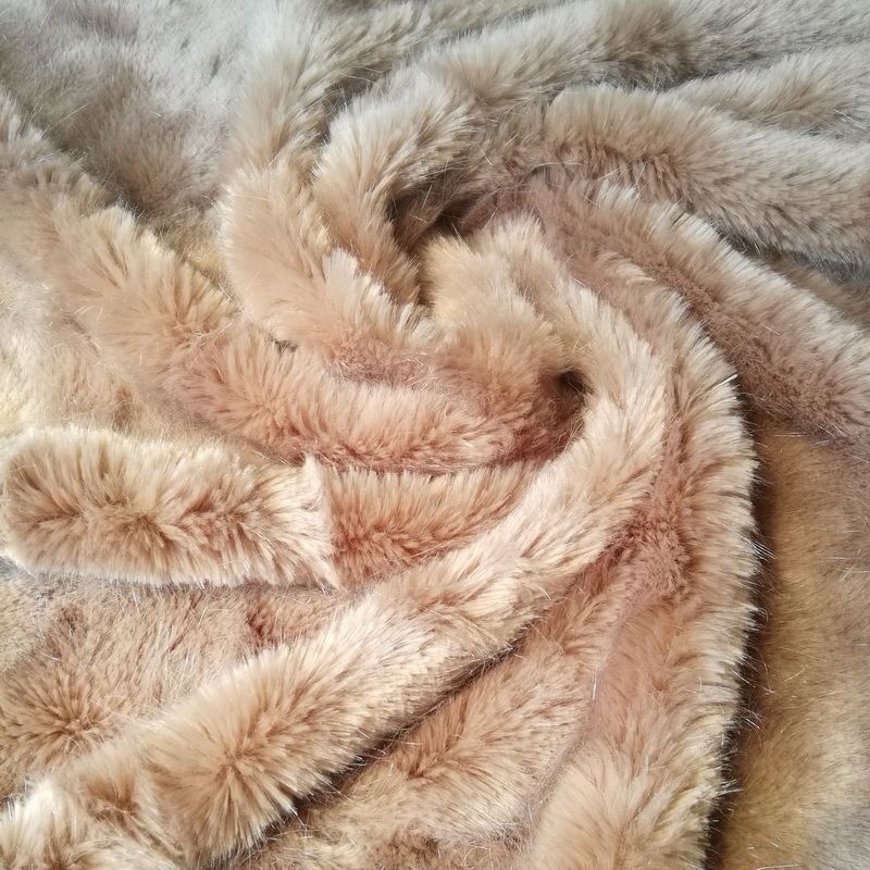 Luxury 3cm Plain Color Faux Fox Fur Imitation Fabric For Garment Lining Accessories Collar And Hood