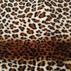 Short Plush Leopard Print Faux Fur Fabric For Rugs Fashion Garments and Display Decoration