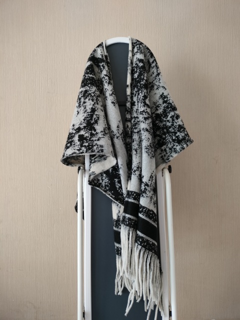 Super Soft Faux Fur Cape Scarf and Cloak Colorful Dyed Plush Fashional Clothing Accessories for Gift