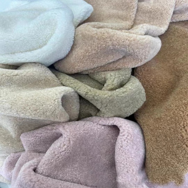 Synthetic Sheepskin Shearling Curly Hair 15mm 600GSM For Cloth Lining Home Rugs and Seat Cover