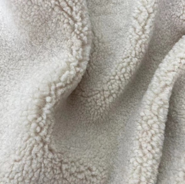 Synthetic Sheepskin Shearling Curly Hair 15mm 600GSM For Cloth Lining Home Rugs and Seat Cover