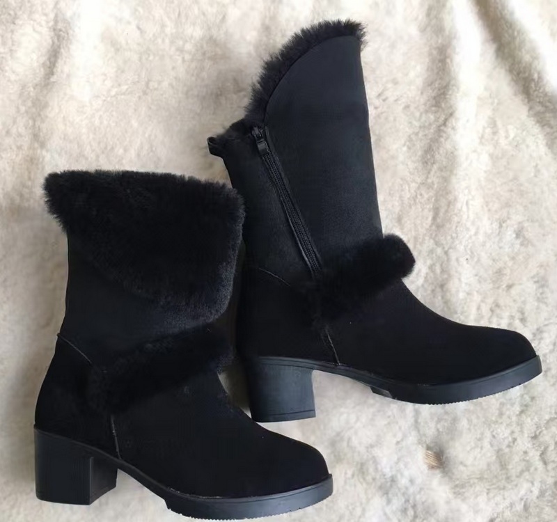 Luxury Sheepskin Outerdoor Short Boots Water Repellent Fashional Design for Extra Warm in Winter