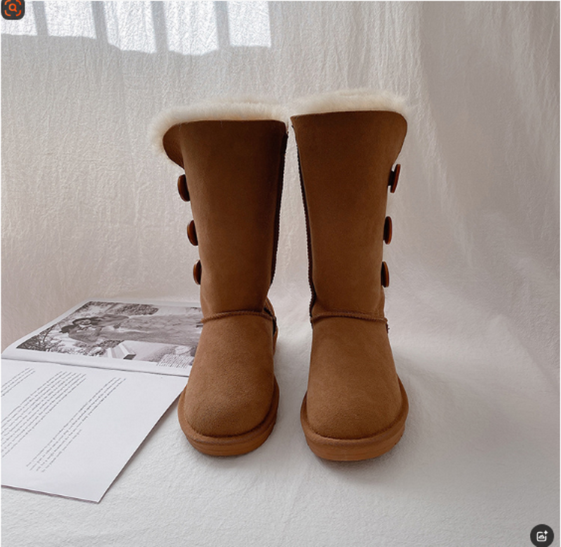 Luxury Sheepskin Outerdoor Tall Boots Water Repellent Fashional Design for Extra Warm in Winter