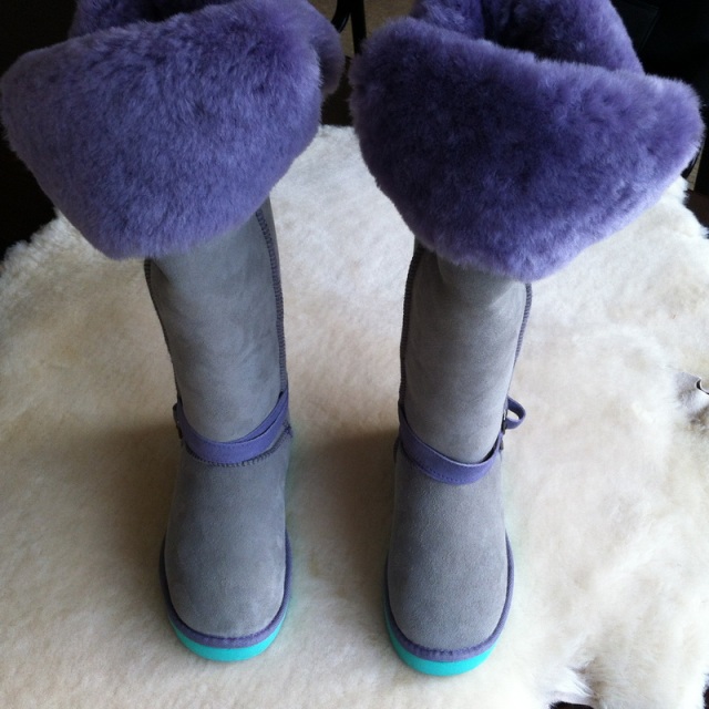 Luxury Sheepskin Outerdoor Tall Boots Water Repellent Just Sheepskin  Boots Fashional Design for Extra Warm in Winter