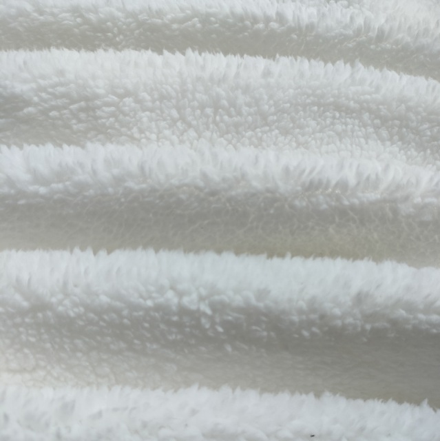Synthetic Fur Lamb Wool Fabric Sheep Effect 240GSM For Garmnet Lining Hat and Beddings — Soft Faux Fur Material for Wholesale Applications
