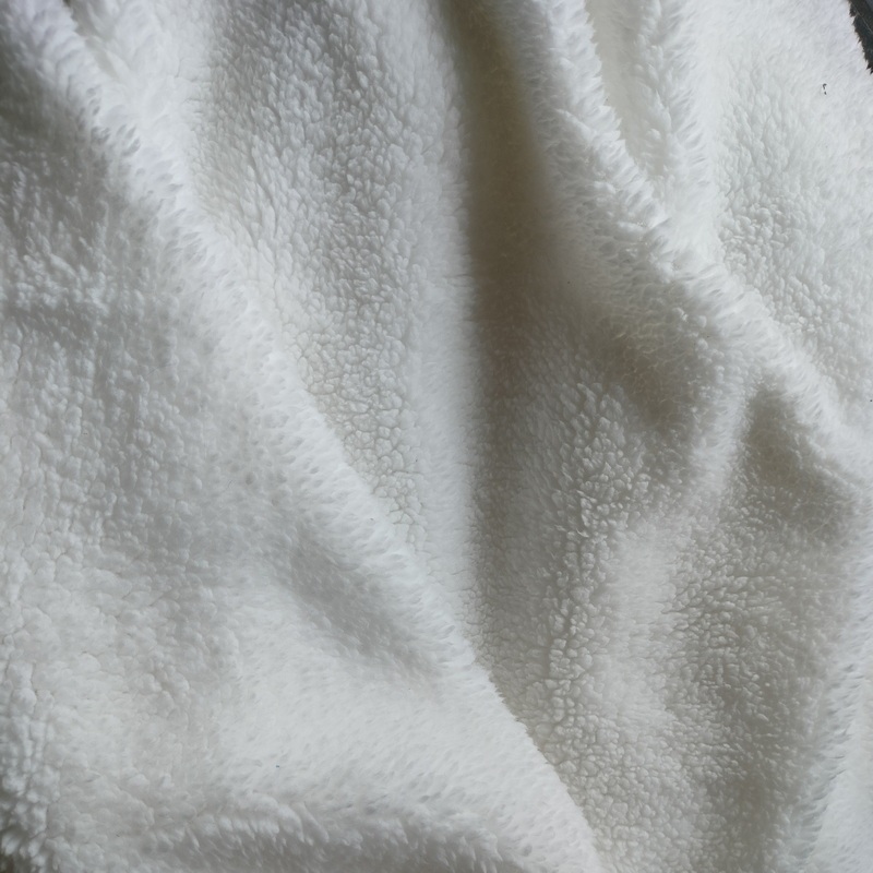 Synthetic Fur Lamb Wool Fabric Sheep Effect 240GSM For Garmnet Lining Hat and Beddings — Soft Faux Fur Material for Wholesale Applications