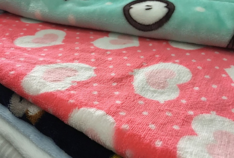 Double Side Women and Mens Fleece Lined Flannel Fuzzy Flannel Fleece for Beddings and Pajamas