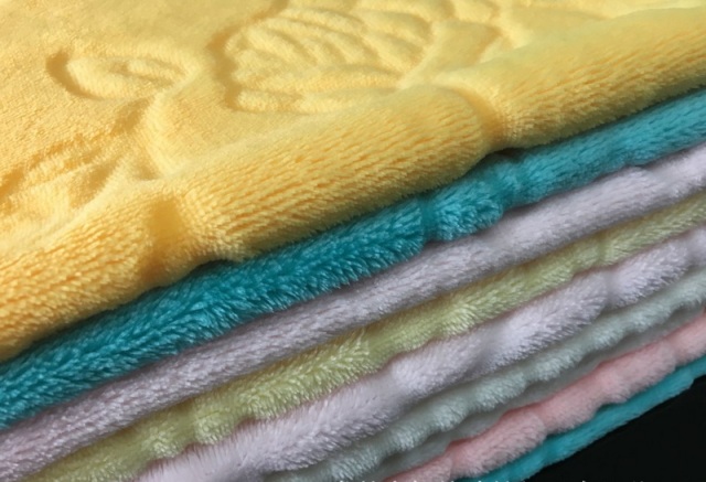 Double Side Embossed Fleece Lined Flannel Super Soft Fleece Fabric for Beddings and Pajamas