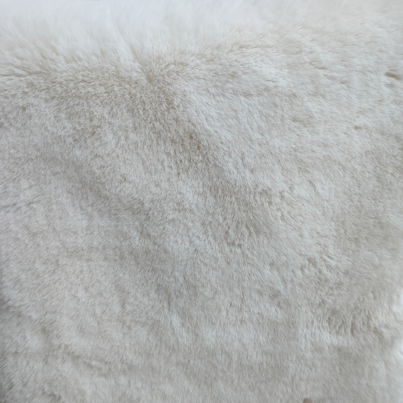 30mm Plush Faux Rabbit Fur Fabric Super Soft Plain Color  For Clothing Accessories Home Decorations and Beddings