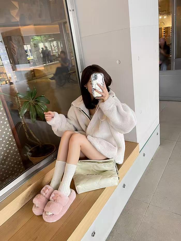 most comfortable indoor outdoor slippers faux fur flip flops faux fur lined indoor moccasins slip on indoor shoes