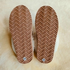 GRS non-slip sustainable recycled polyester fluffy faux fur home and bedroom slippers plush house slippers