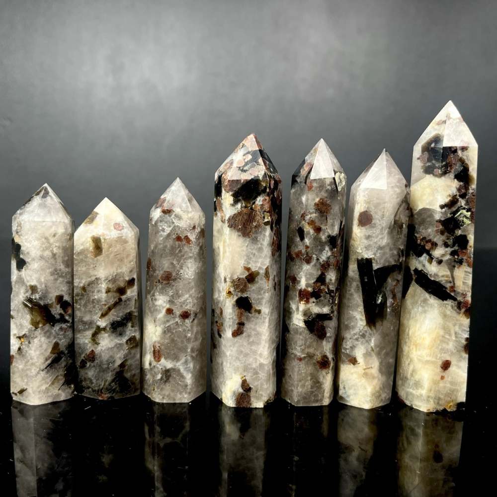 Crystal and Stone sculpture ornaments Pick on Live