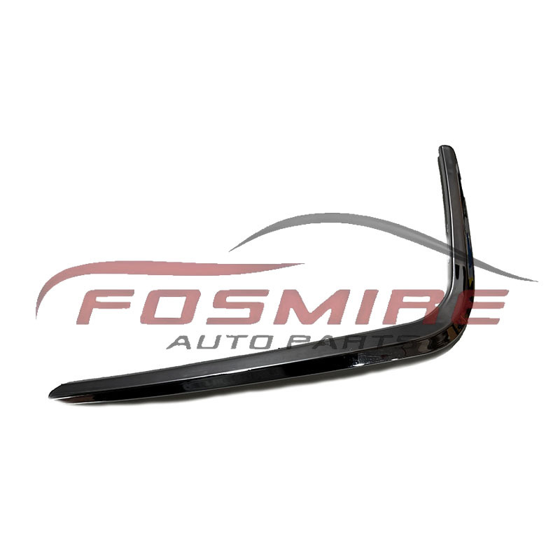 JAC T6--2803122P3010--Plastic frame of the front halogen lamp - Right