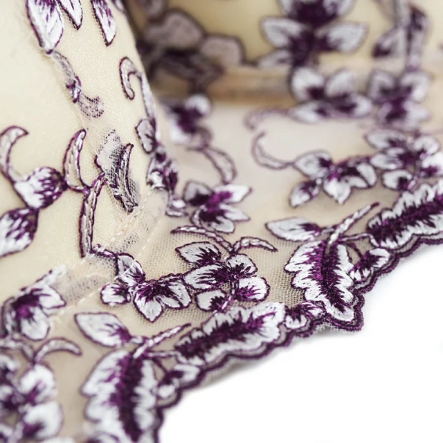 New Arrival Floral Design Embroidery Lace Women's Push up Bra Set and Lingerie