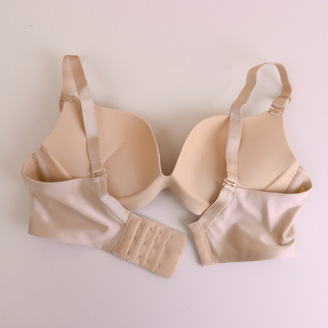 Ladies Breathable Smoothing Plunge Solid Mature Soft Padded Wireless Bras for Women