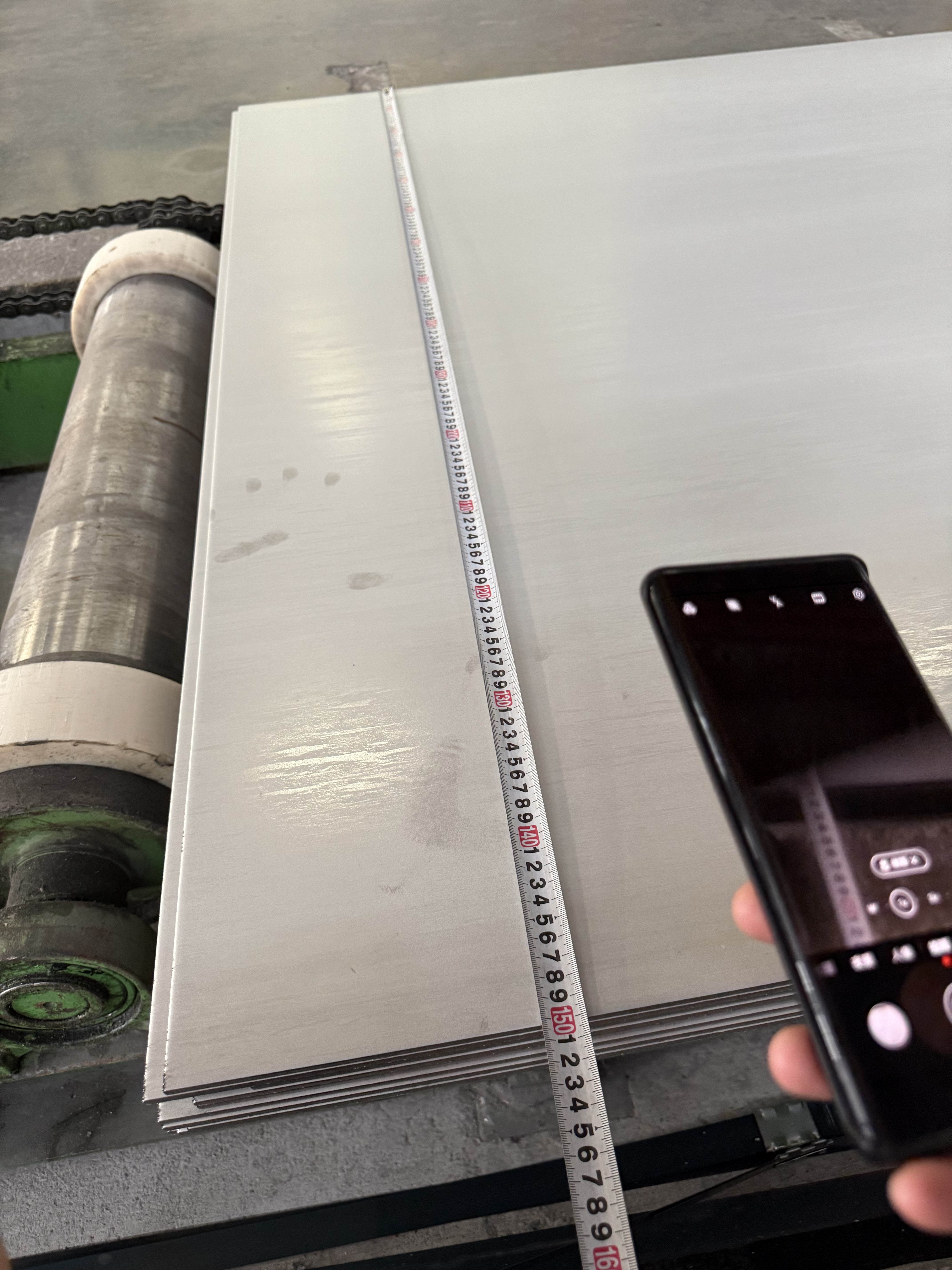 Hot Rolled 304/304L Stainless Steel Plate